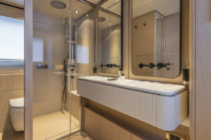 FerrettiYachts780Contemporary_0016_54187